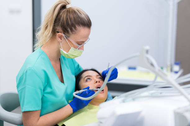 Best Emergency Tooth Extraction in Garden View, PA